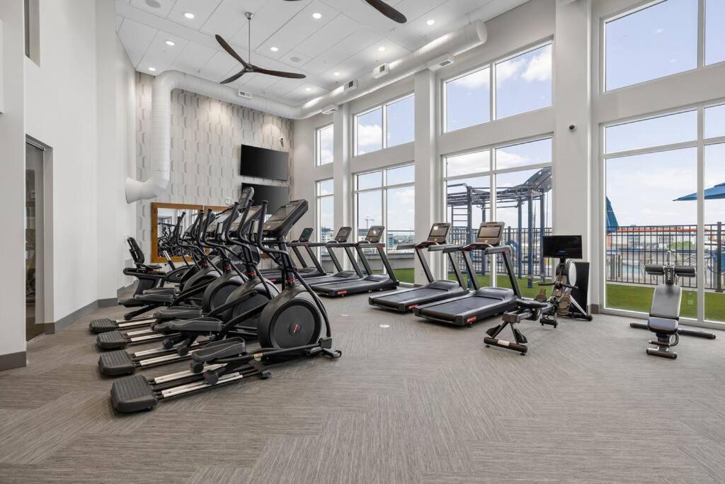 Beverly Hills Suite Penthouse The Gulch Nashville Exterior photo